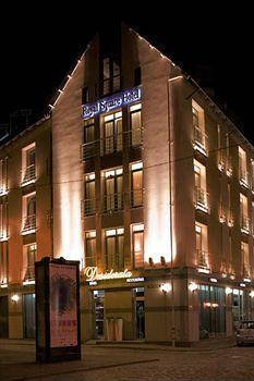 Royal Square & Hotelli